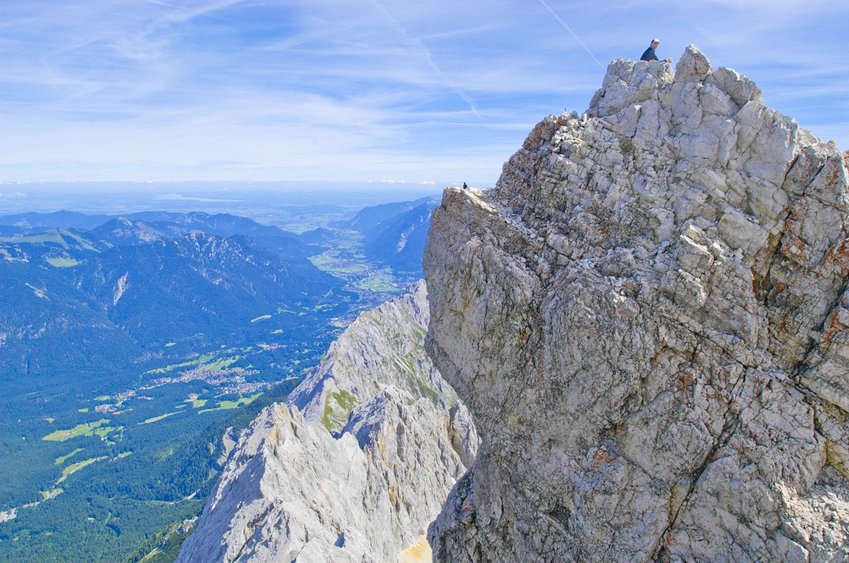 Blick von Zugspitze in nord-östlicher Richtung. Aufnahme: August 2008.