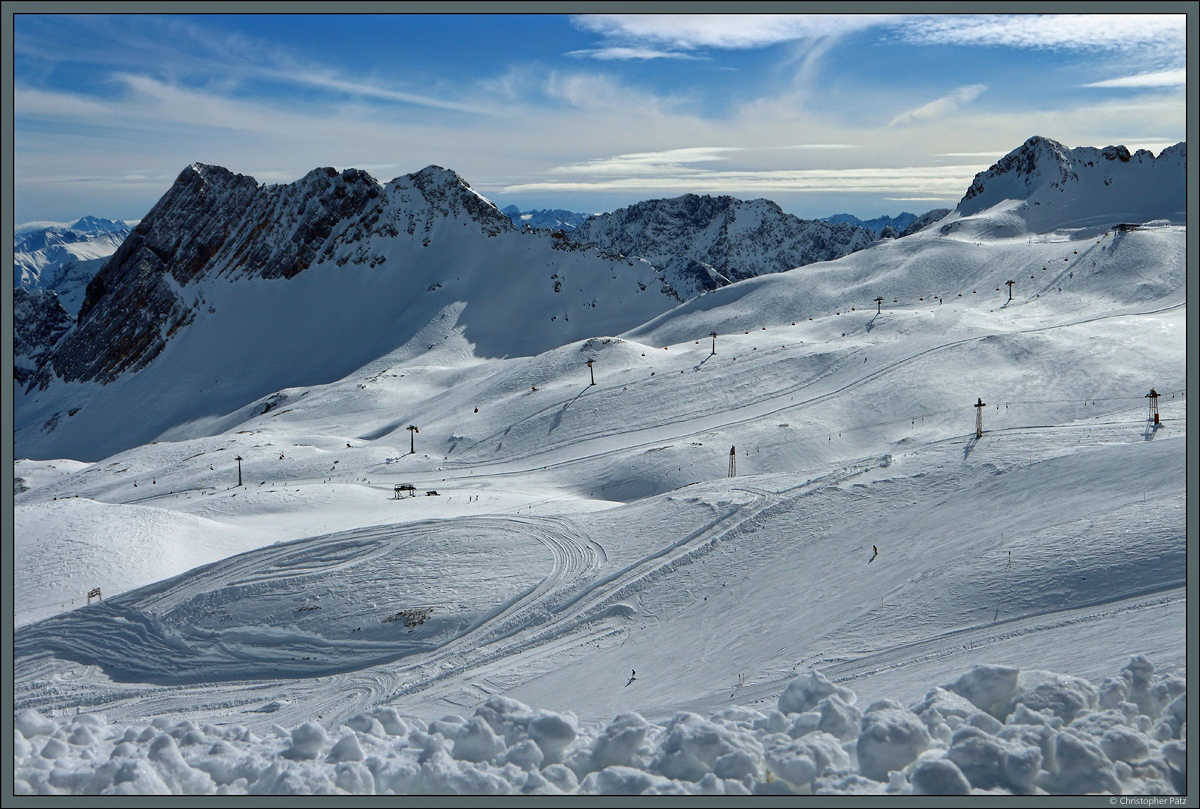 Blick vom Zugspitzplatt Richtung Süden auf Wetterwandeck, Plattspitze und Gatterlkopf. (03.03.2018)