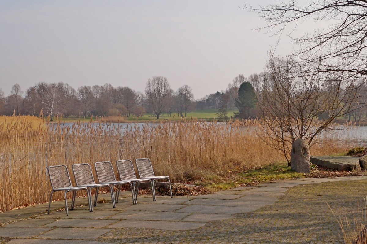 Britzer Garten Berlin:

Der Britzer Garten, am 8. Juli 1989 nach dem Berliner Ortsteil Britz benannt, wurde als Landschaftspark für die Bundesgartenschau 1985 angelegt, um der Bevölkerung im Süden West-Berlins einen neuen Naherholungsort zu bieten. Wikipedia


28.02.2016 fotografiert