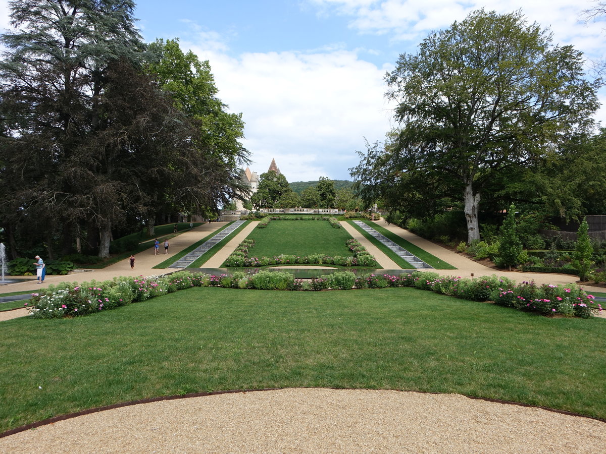 Chateau Les Milandes, terrassierte Parkanlage am linken Ufer der Dordogne (22.07.2018)