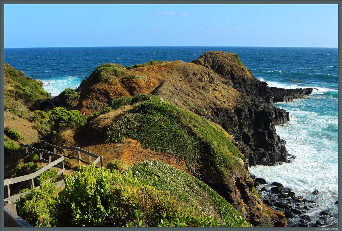 Das Flinders Blowhole, ein Aussichtspunkt an der felsigen Südküste der Mornington Peninsula. (bei Flinders, 31.12.2020) 