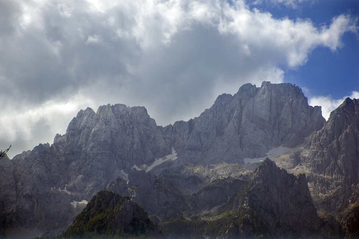 Das Triglav-Massiv in Slowenien von Jasna aus gesehen. Aufnahme: 4. August 2016