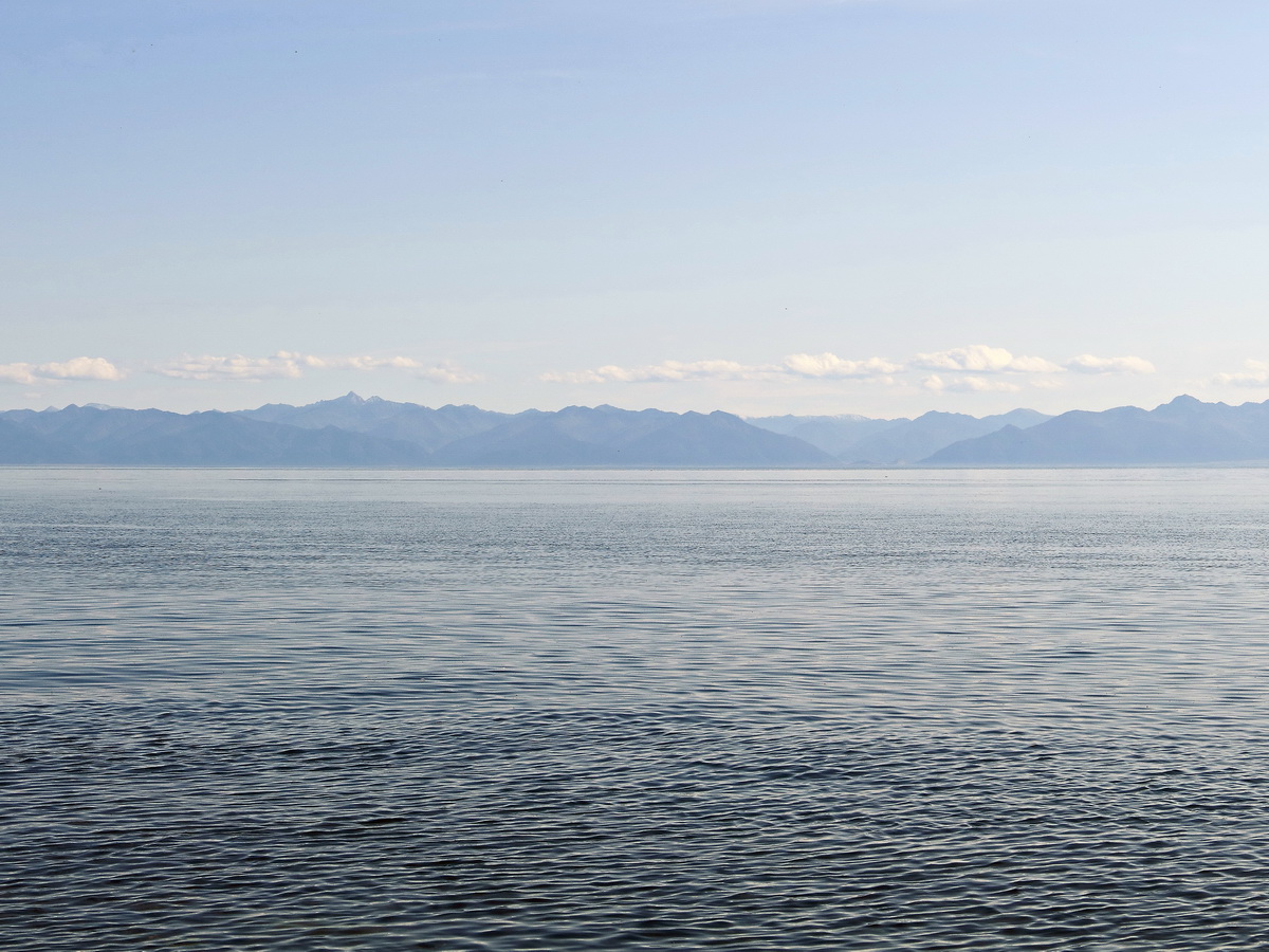 Der Baikalsee im Sonnenschein am 16. September 2017. 