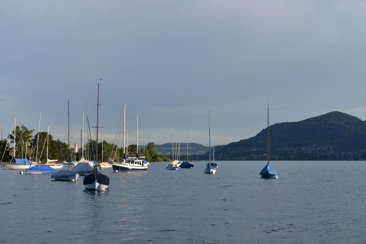 Der Blick auf den Thunersee am 26.08.2013.