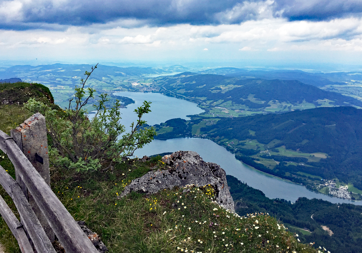 Der Mondsee und dahinter der kleinere Irrsee. Aufgenommen vom Kehlstein - 12.06.2017