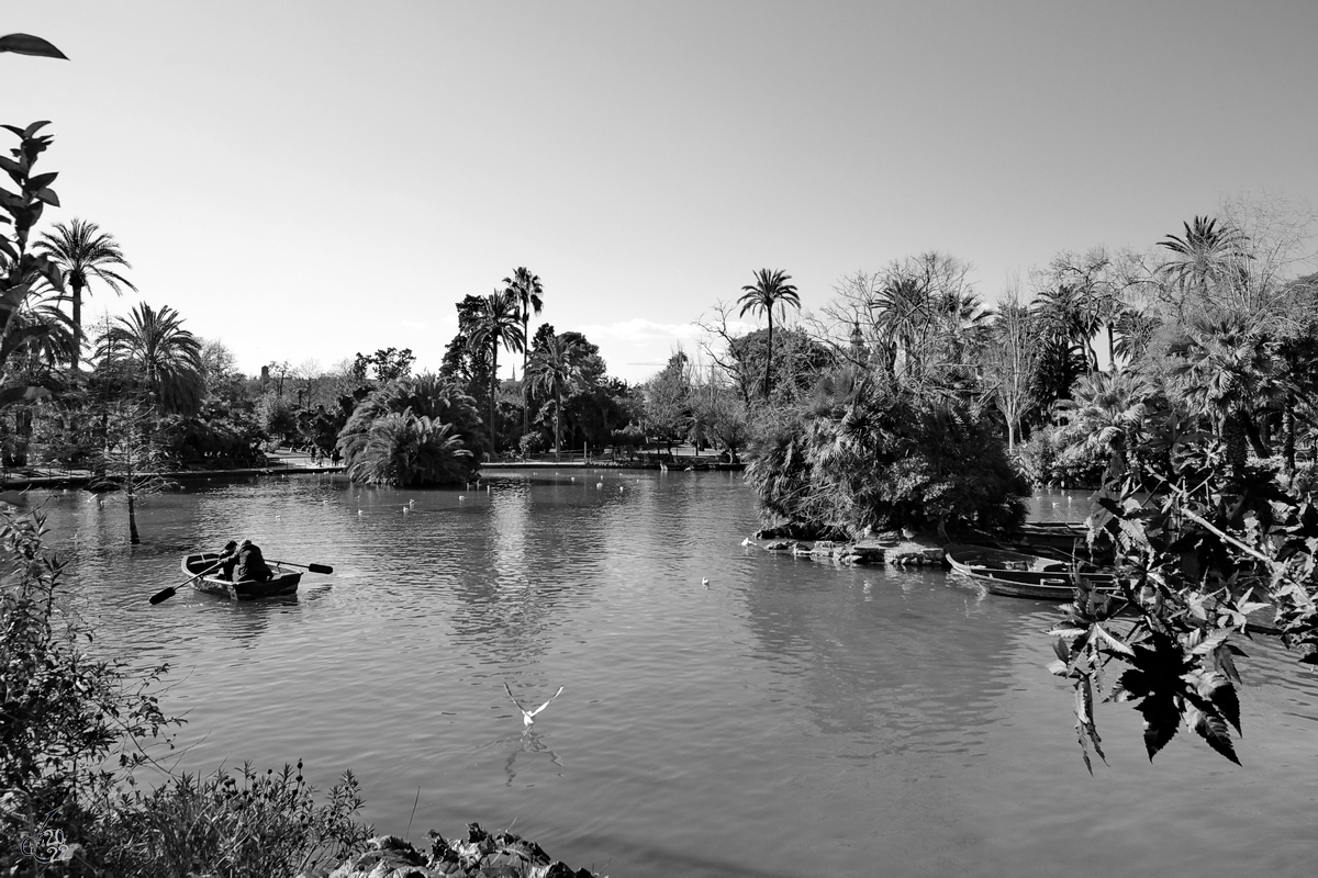 Der Parc de la Ciutadella wurde 1870 von Josep Fontserè i Mestre gestaltet und ist einer der größten Parks von Barcelona. (Februar 2013)