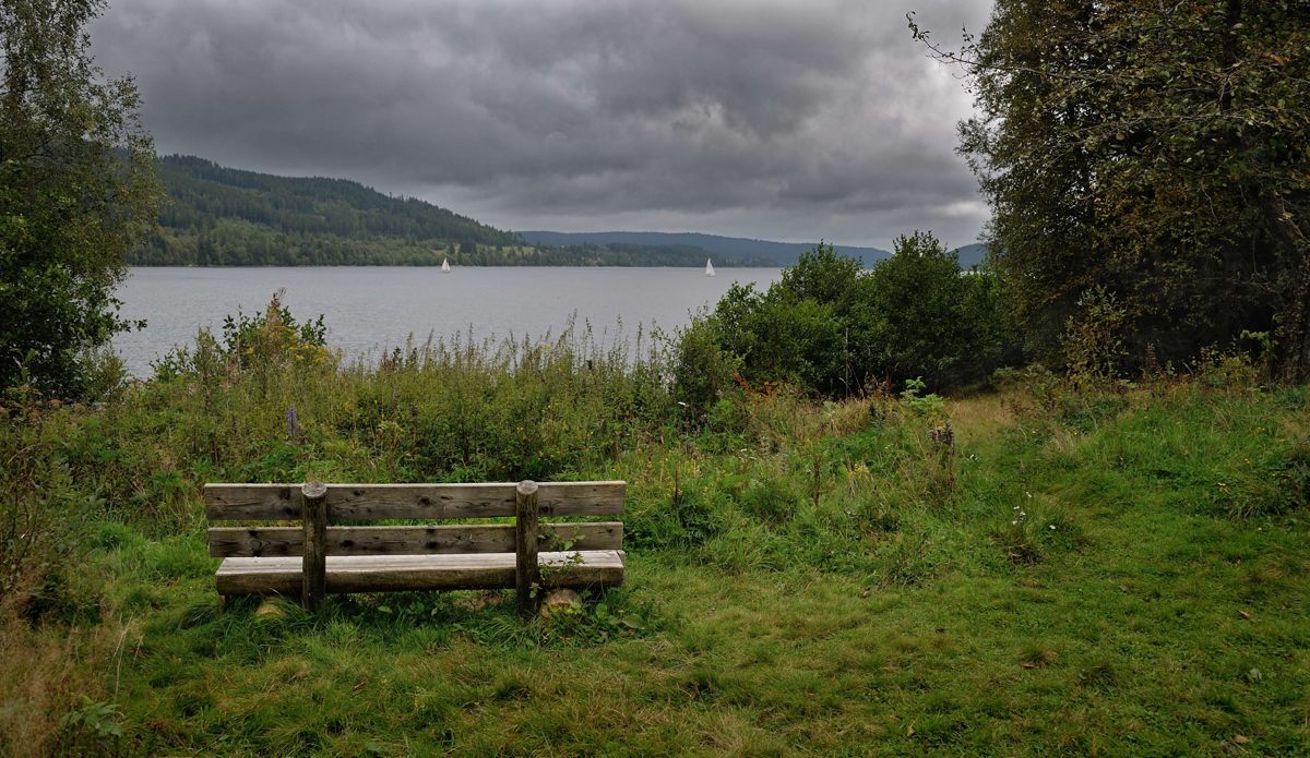 Der Schluchsee ist ein Stausee in der Gemeinde Schluchsee bei St. Blasien im Landkreis Breisgau-Hochschwarzwald in Baden-Württemberg. Er liegt südöstlich des Titisees und ist der größte See des Schwarzwaldes.03.09.2014.