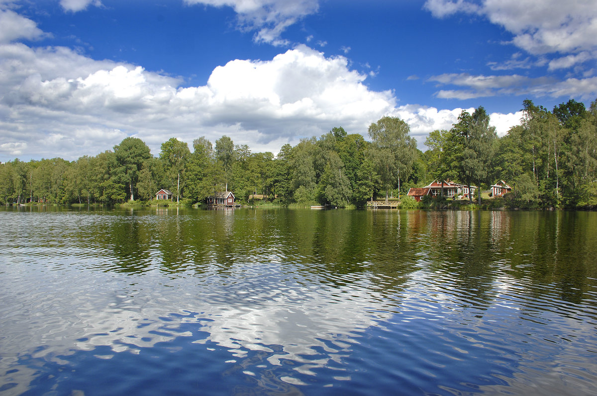 Der See Ödevatten 15 Kilometer ïostlich von Emmaboda in Småland /Schweden.Aufnahme: 19. Juli 2017.