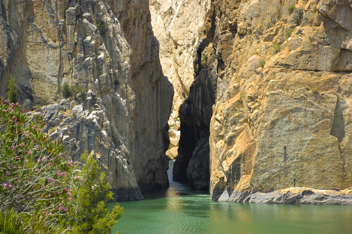 Desfiladero de los Gaitanes bei El Chorro in Andalusien. Aufnahmedatum: 15. Juli 2014.