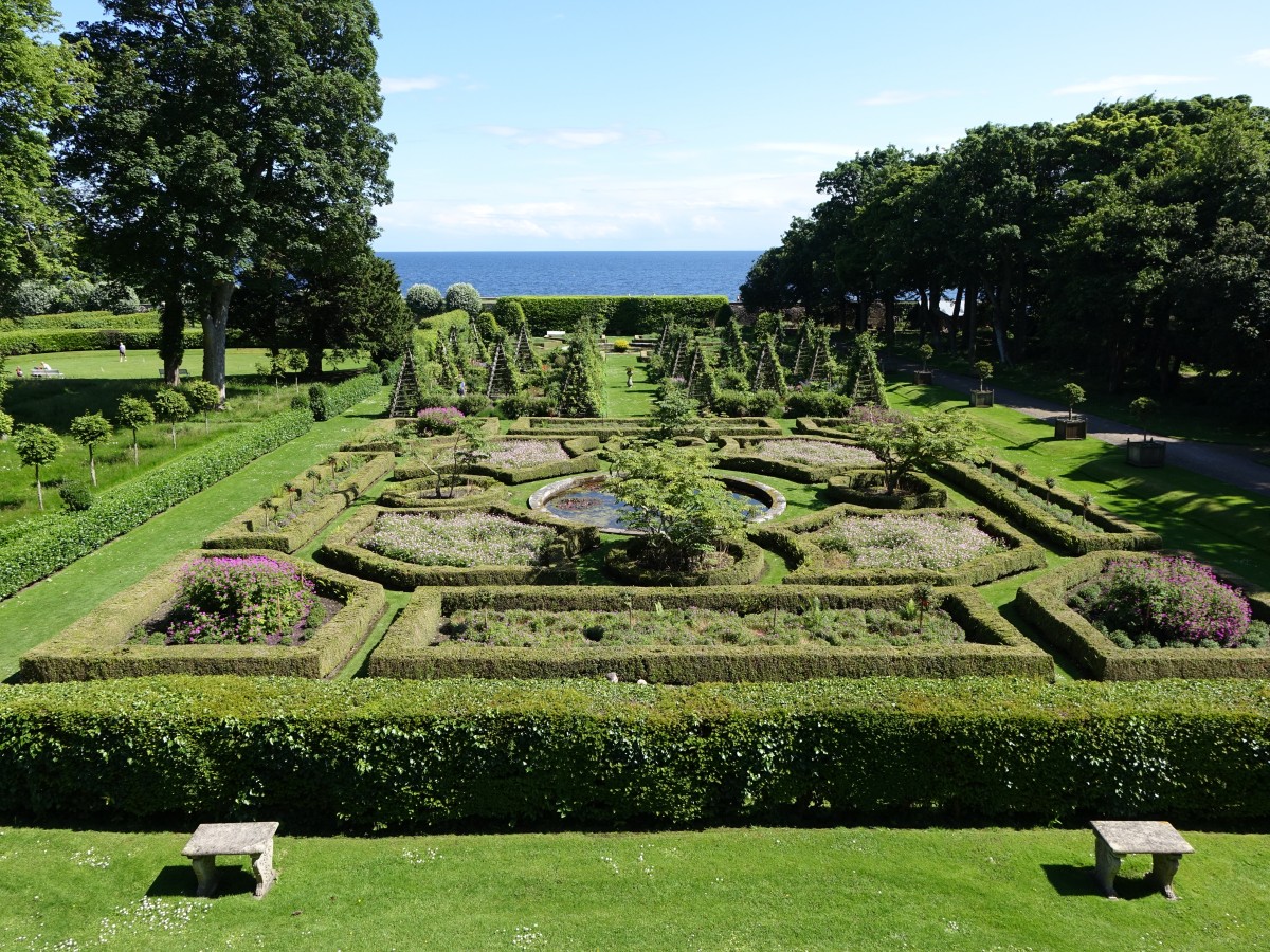 Die Gärten von Schloss Dunrobin Castle (06.07.2015)