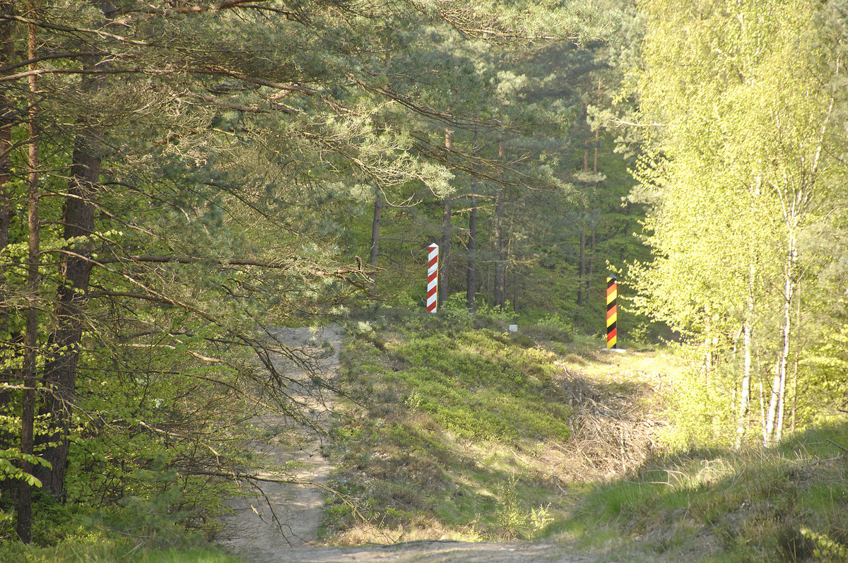 Die Grenze zwischen Deutschland und Polen westlich Świnoujście (Swinemünde). Aufnahme: 6. Mai 2016.