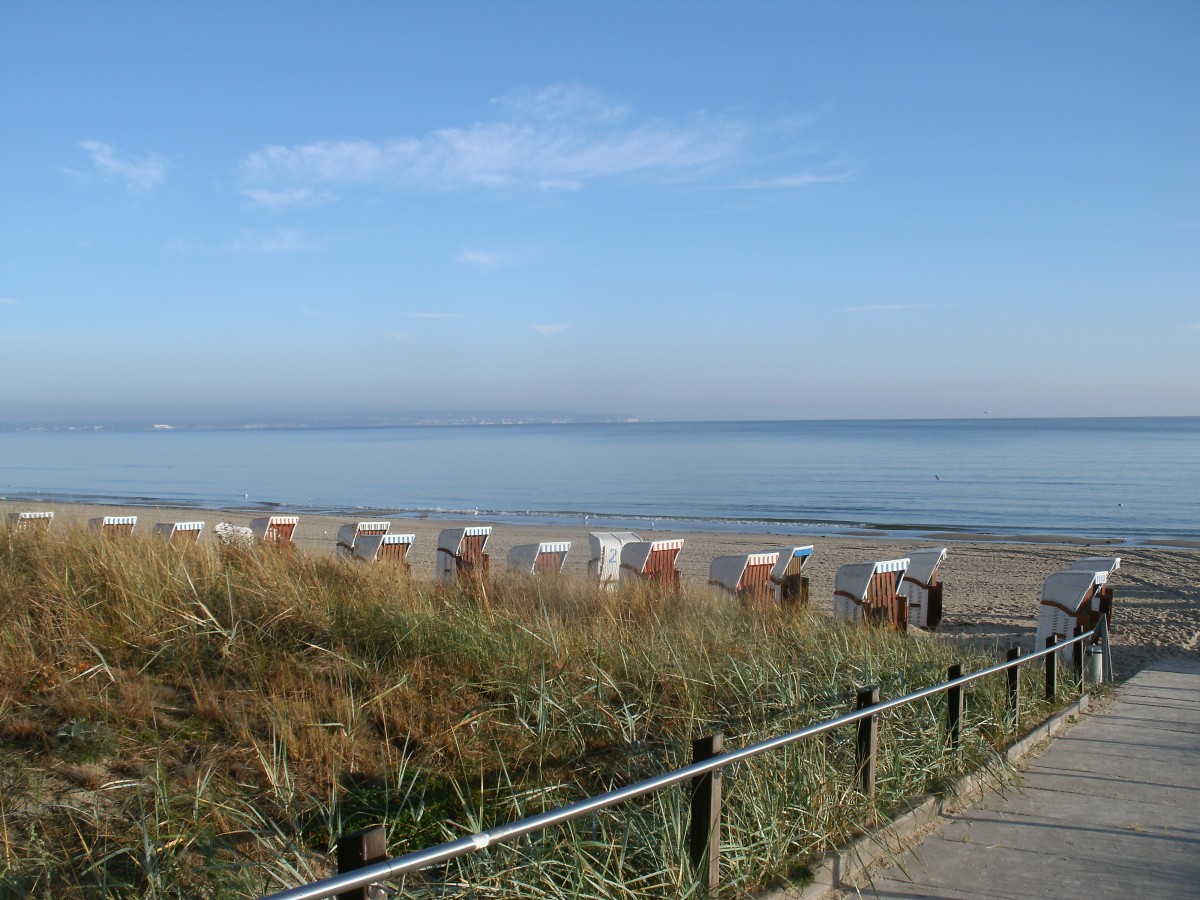 Die letzten Strandkörbe,am 14.Oktober 2013,am Binzer Strand.
