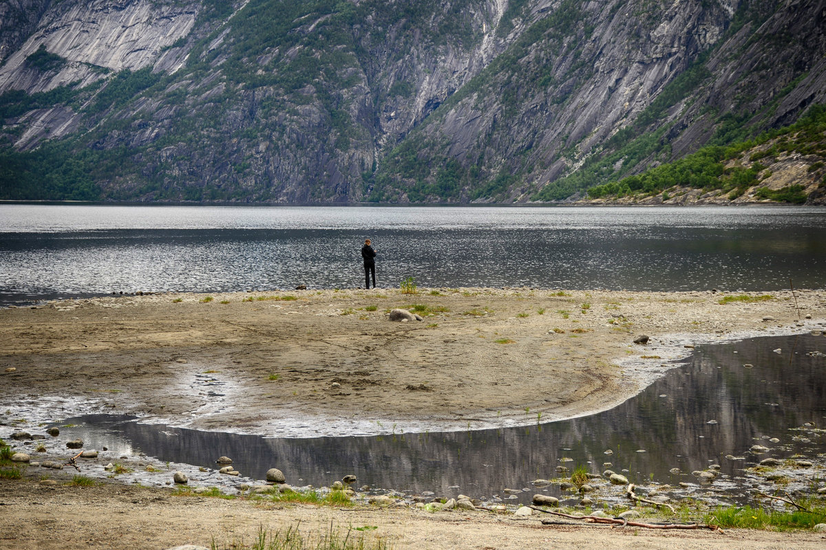 Eidfjorsvatnet von Øvre Eidfjord aus gesehen (Hardanger - Norwegen). Aufnahme: 9. Juli 2018.