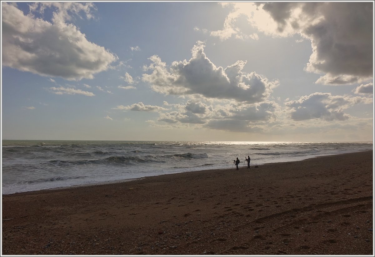 Eine besondere Abendstimmung am Strand von Brighton wird mit der Kamera festgehalten.
(02.05.2018)