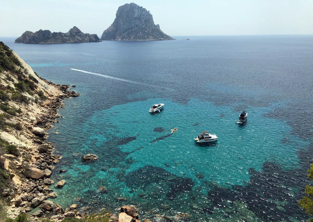 Es Vedra, unbewohnte Insel im Mittelmeer vor der Westküste Ibizas - 04.07.2019