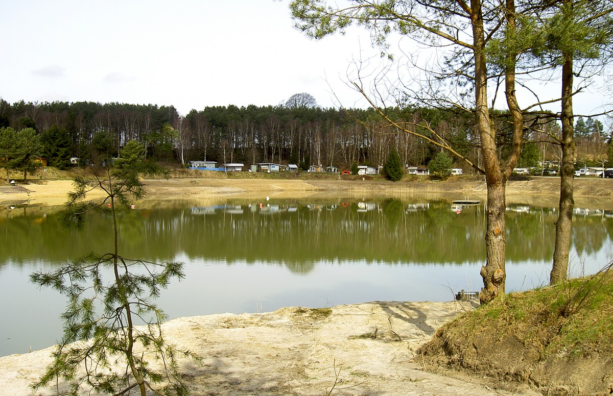 Ferienpark Heidesee in Oberohe bei Faßberg (Lüneburger Heide). Aufnahme: April 2006.