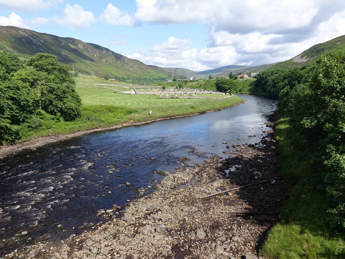 Fluss Helmsdale im gleichnamigen Ort (06.07.2015)