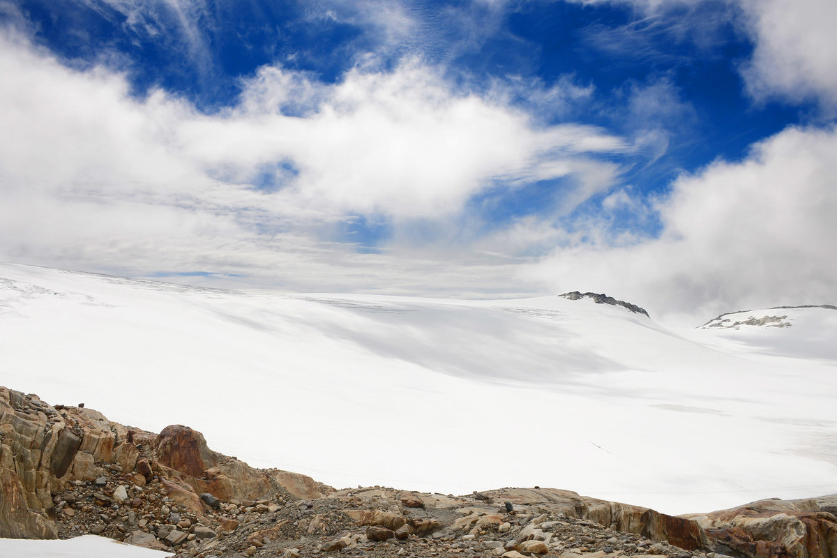 Foto von einem Gletscherwanderung auf dem Folgefonna Gletscher im norwegischen Hordaland. Aufnahme: 6. Juli 2018.