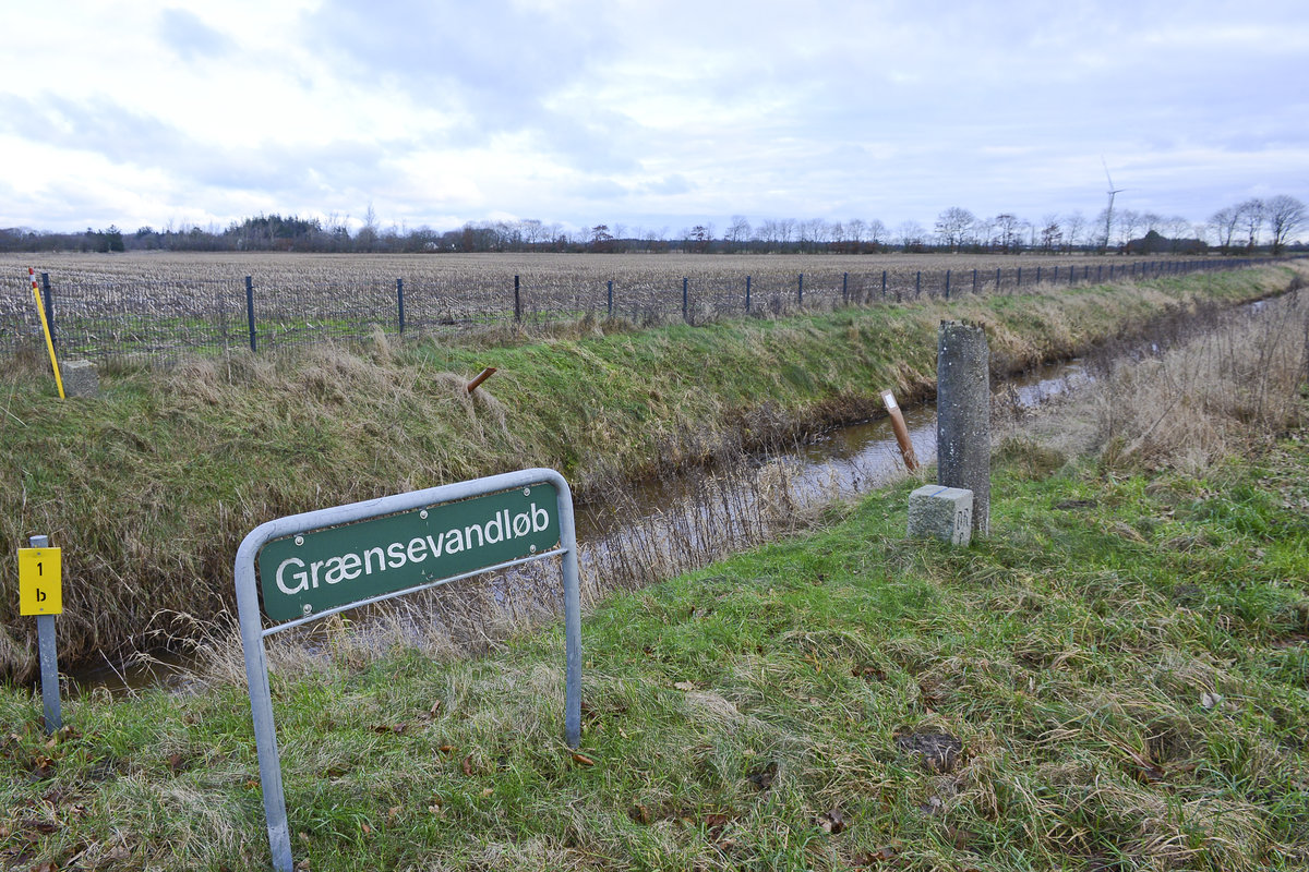 Gammelå (Gammelau) an der deutsch-dänischen Grenze nördlich von Bramstedtlund (Kreis Nordfriesland). Aufnahme: 4. Januar 2021.