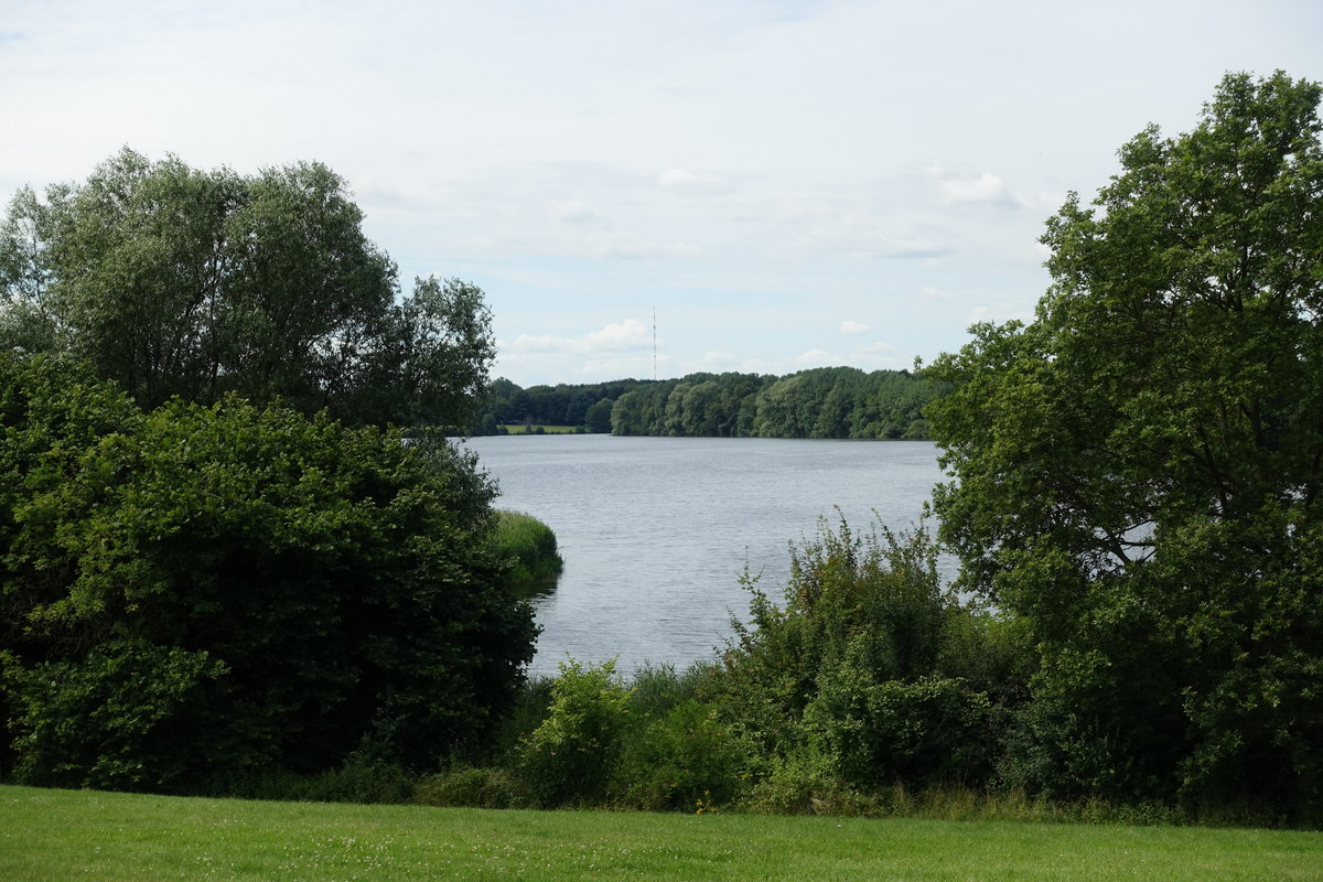 Hamburg-Billstedt am 13.7.2020: Blick auf den Öjendorfer See /