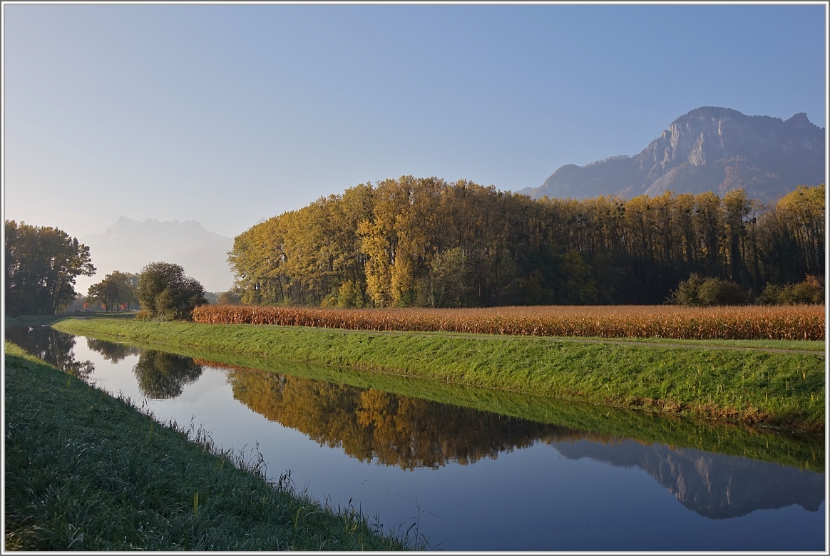 Herbstmorgen am Grande Canal bei Noville.
(14.10.2015)