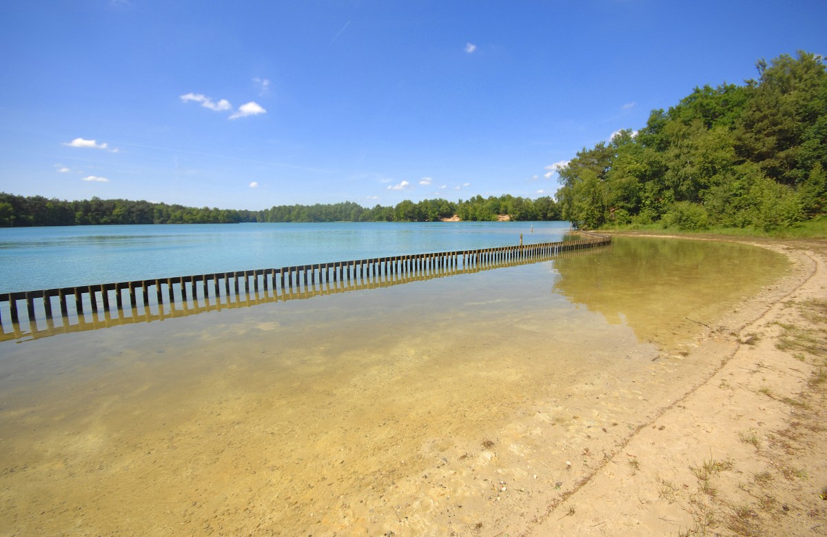 Het Blauwe Meer (Blauer See) westlich von Beilen in den Niederlanden. Aufnahme: Mai 2011.