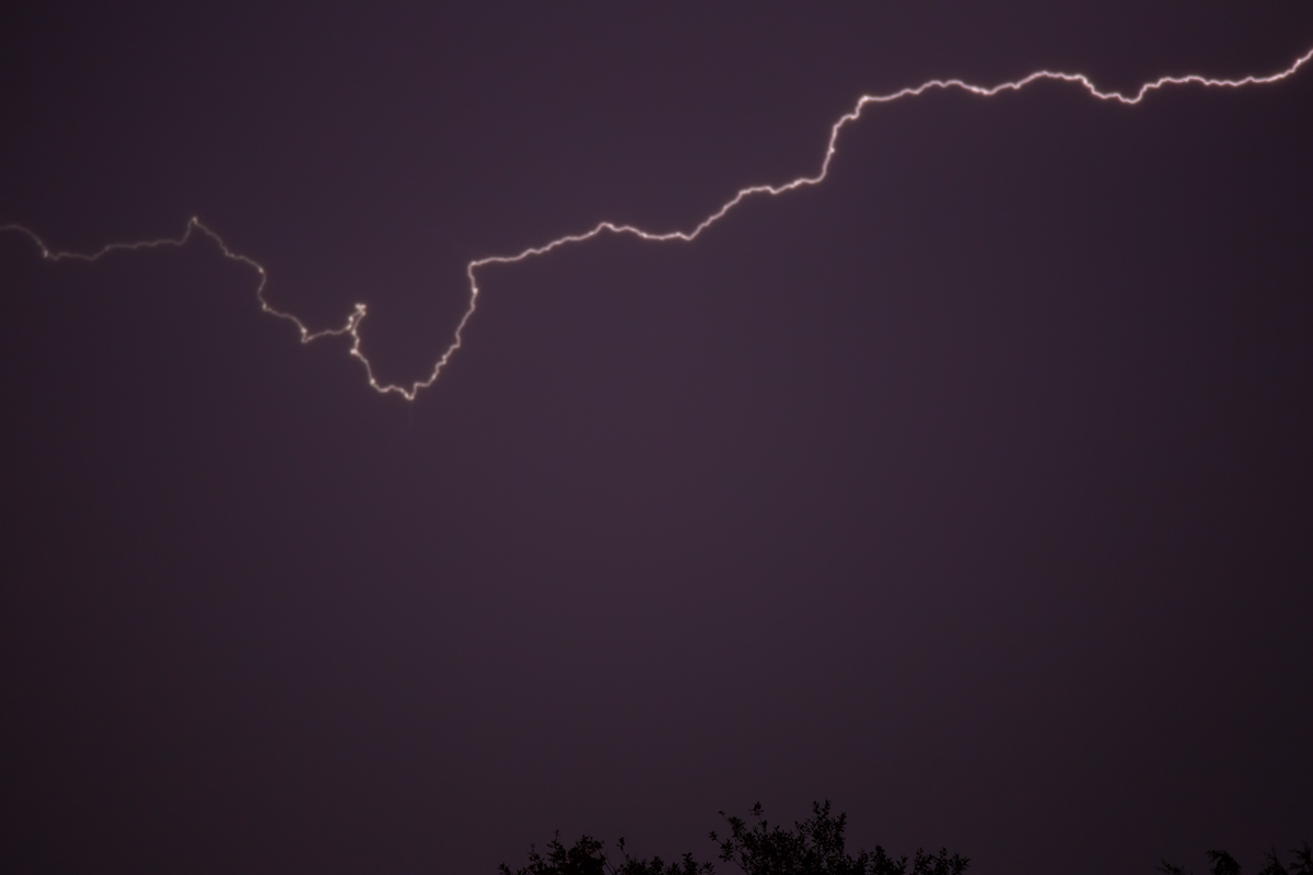 Horizontaler Blitz in der Nacht über Torgelow. - 03.08.2014