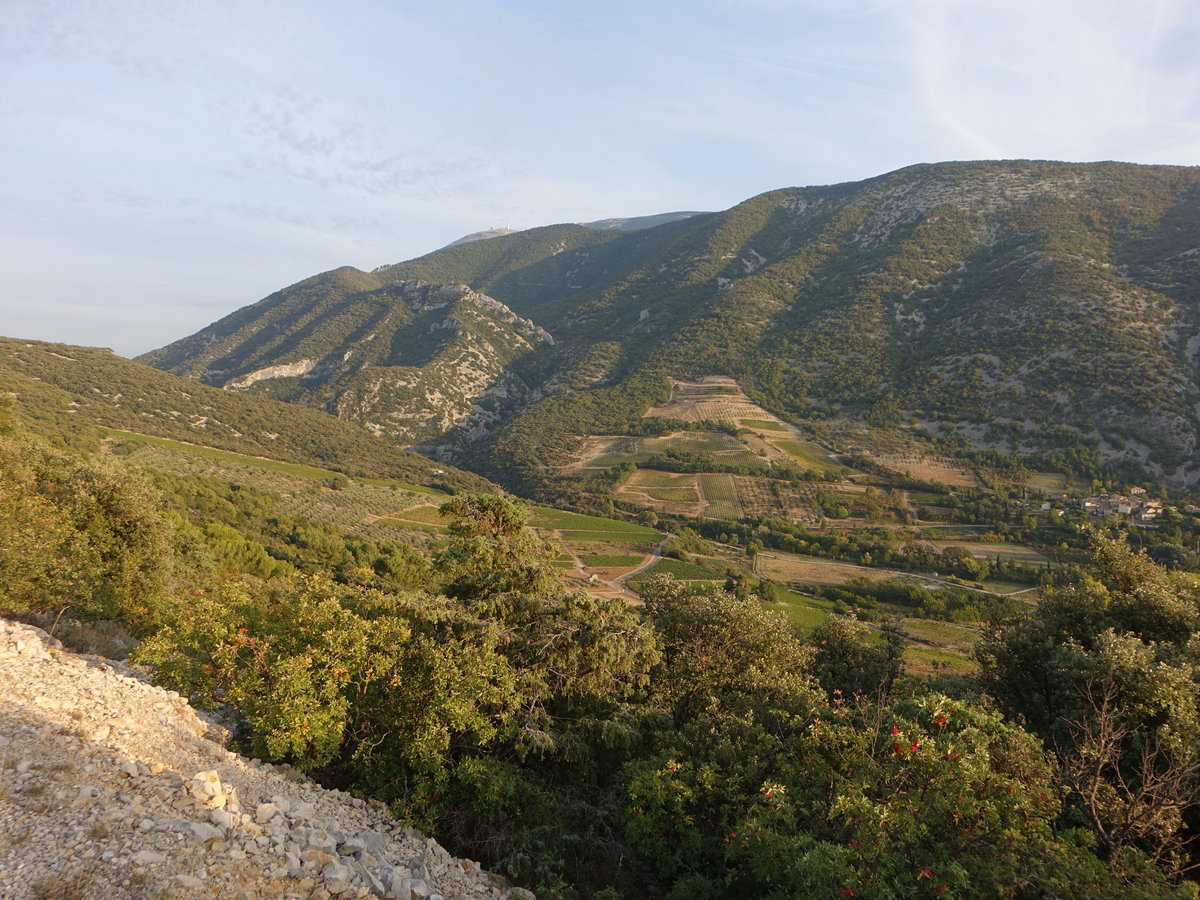 Hügel bei Entrechaux, Provence-Alpes-Côte d’Azur (22.09.2017)