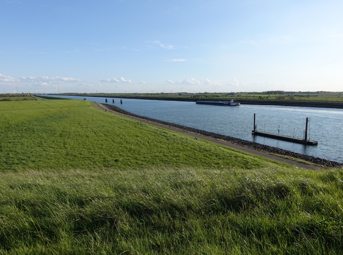 Kanal Door Zuid Beveland bei Wemeldinge (30.04.2015)