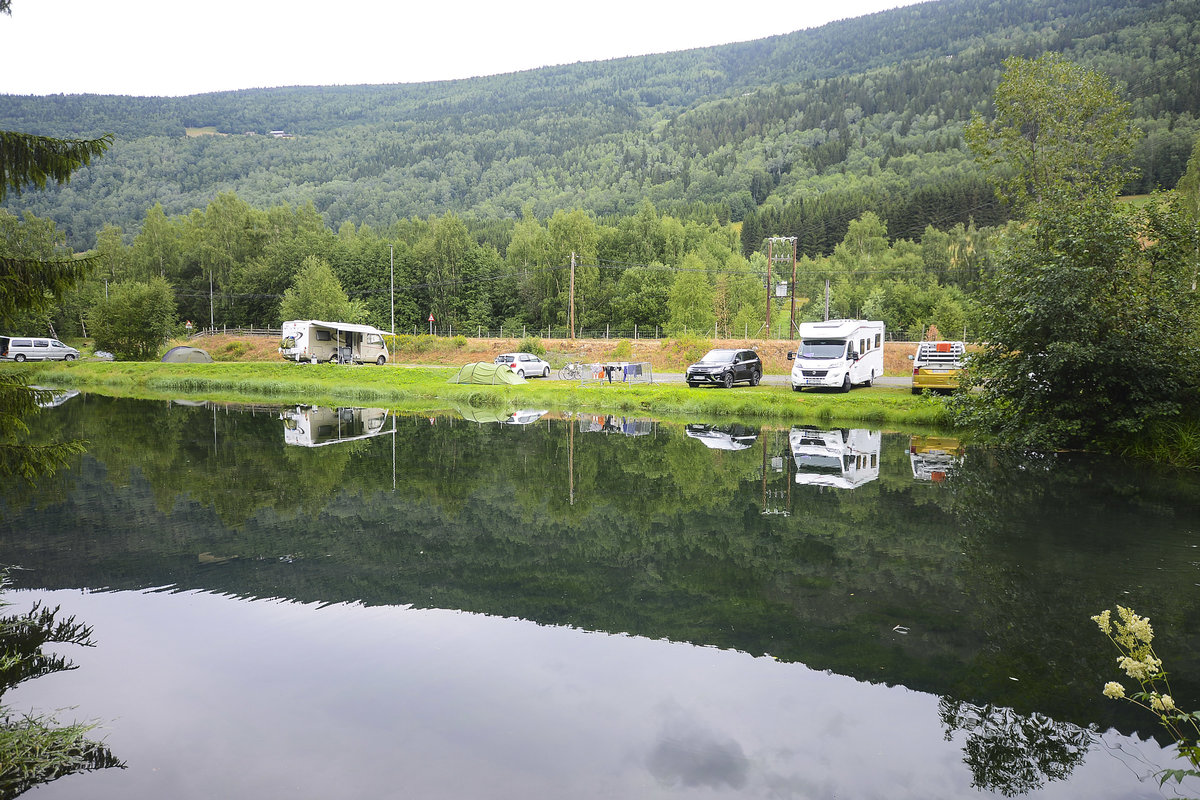 Kleiner See am Sjoaelven im norwegischen Oppland. Aufnahme: 18. Juli 2018.