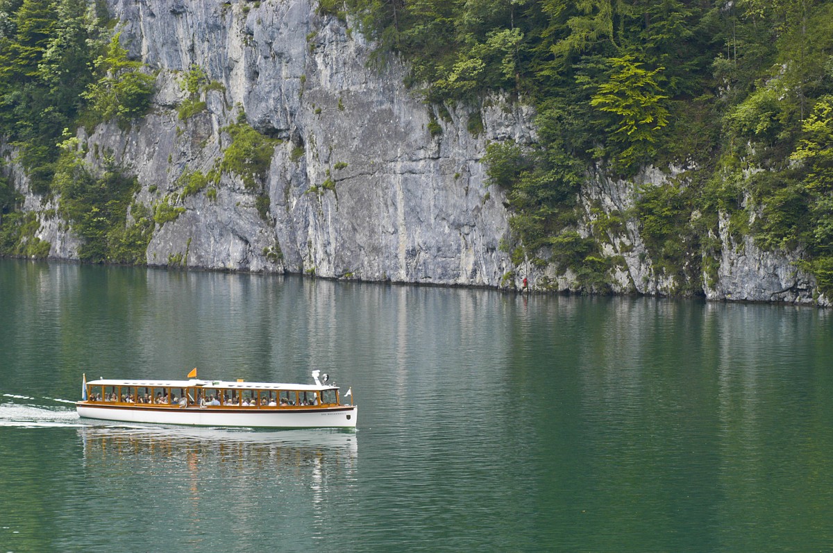 Königsee vom Malerwinkel aus gesehen. Aufnahme: Juli 2008.