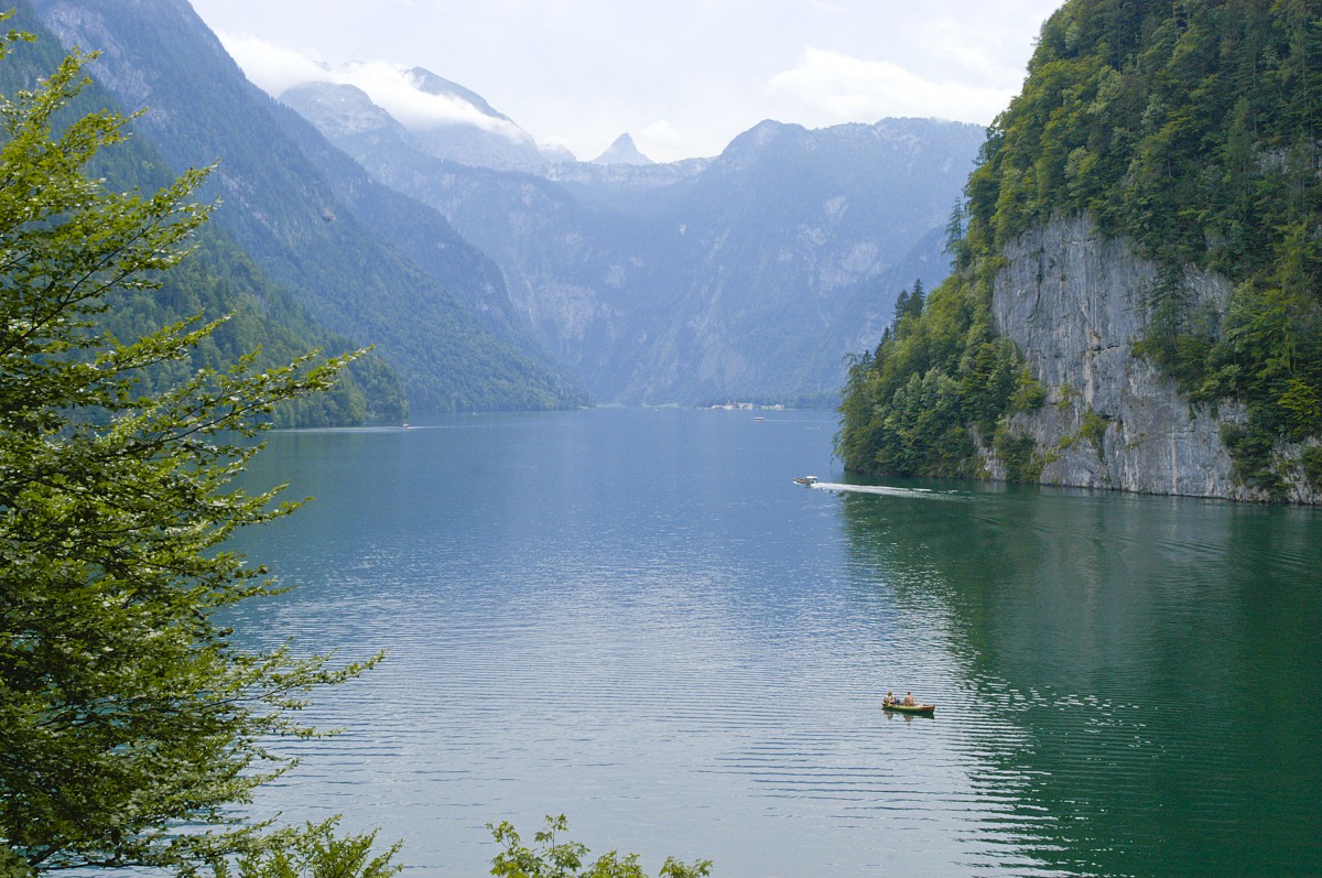 Königssee im Berchtesgadener Land vom Malerwinkel aus gesehen. Aufnahme: Juli 2008.