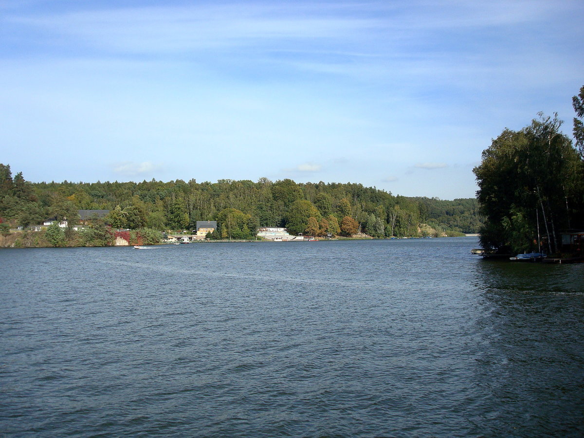 Kriebsteintalsperre, Landschaft am Stausee, Okt.2009