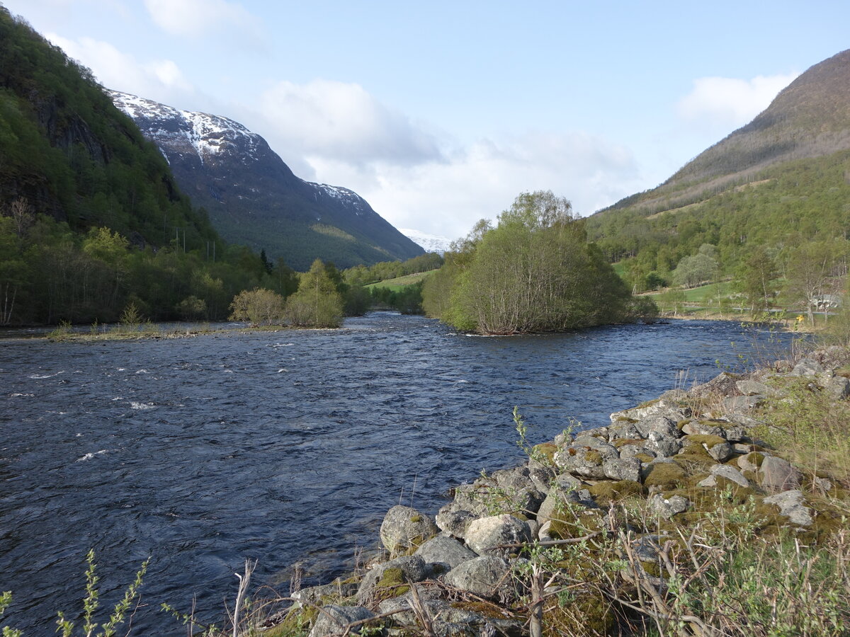 Lærdalselva Fluss bei Borgund, Innlandet (26.05.2023)