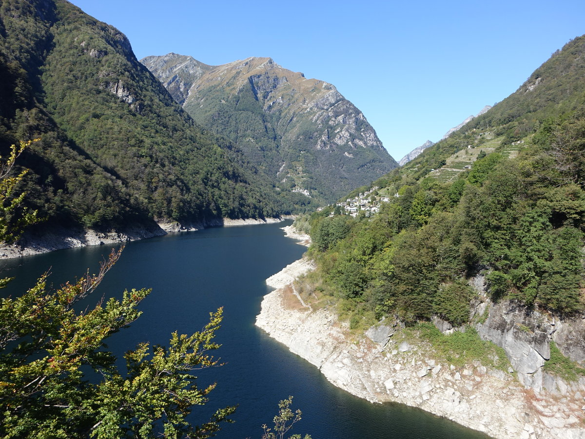 Lago di Vogorno im Verzascatal, Tessin (07.10.2019)