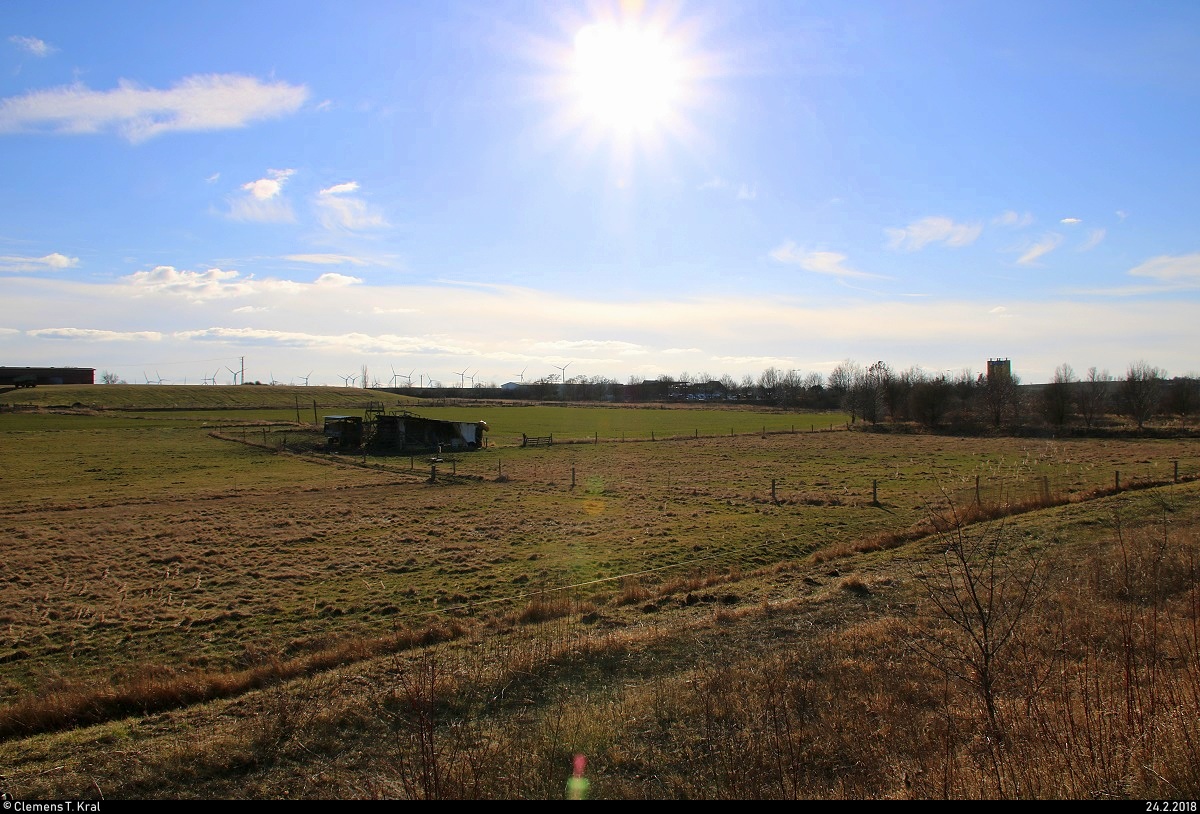 Landschaft am Roßgraben im Westen von Angersdorf (Gemeinde Teutschenthal) an einem sonnigen Wintertag. [24.2.2018 | 15:19 Uhr]