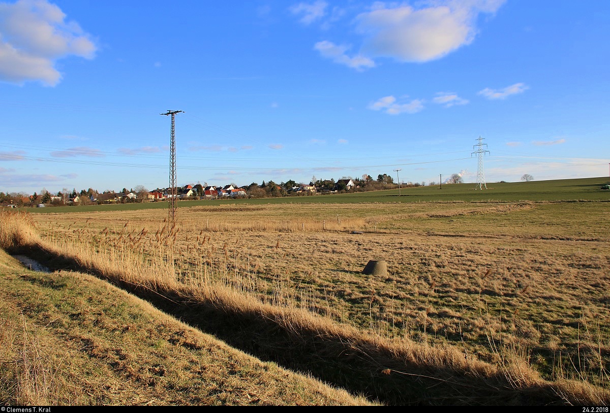 Landschaft am Roßgraben im Westen von Angersdorf (Gemeinde Teutschenthal) an einem sonnigen Wintertag, Blickrichtung Südosten. [24.2.2018 | 16:19 Uhr]