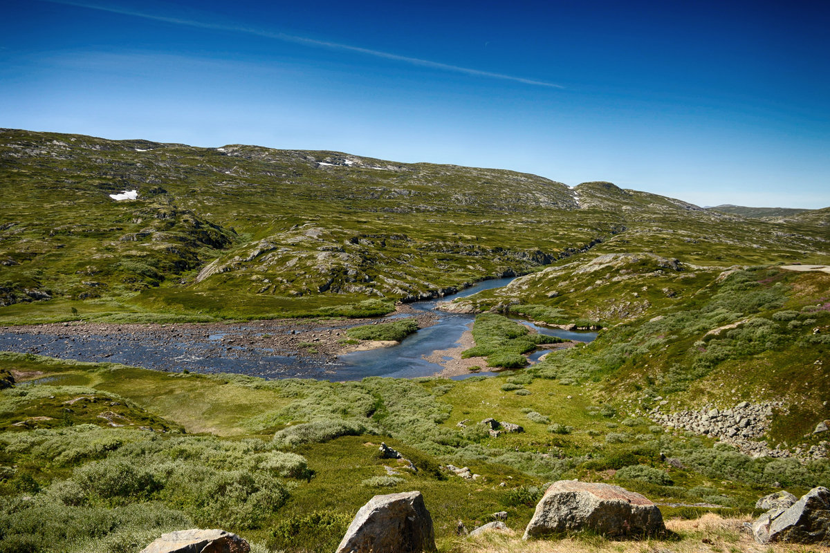 Landschaft in Hardangervidda südlich von Eidfjord in Norwegen. Aufnahme: 9. Juli 2018.