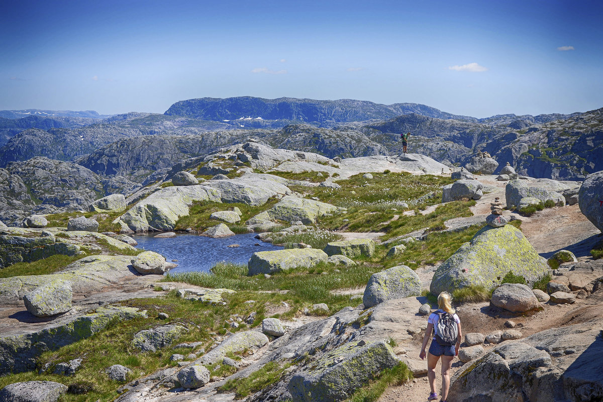 Landschaft südlich der Lysefjord im norwegischen Rogaland. Aufnhame: 4. Juli 2018.