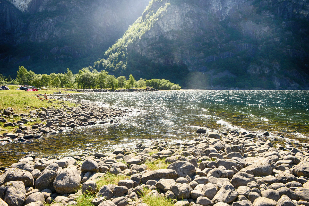 Morgen am Eidfjordvatnet i Hardanger - Norwegen. Aufnahme: 7. Juli 2018.