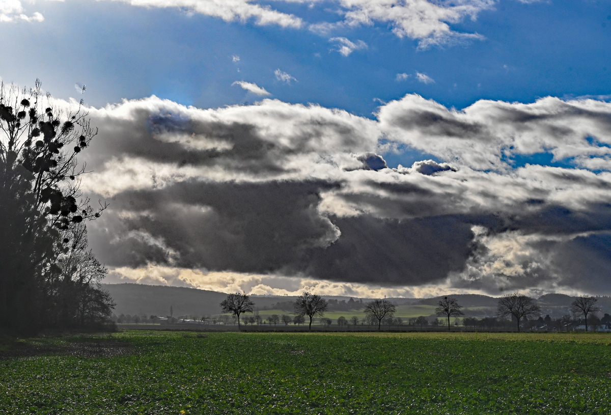 Natur - Wolken - Wetter in der Eifel am 13.12.2023