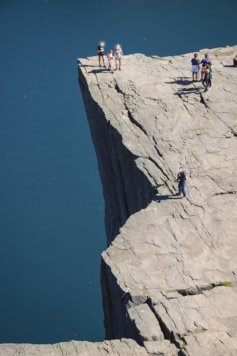 Norwegen - Preikestolen vom »Hill trail« aus gesehen. Aufnahme: 2. Juli 2018.