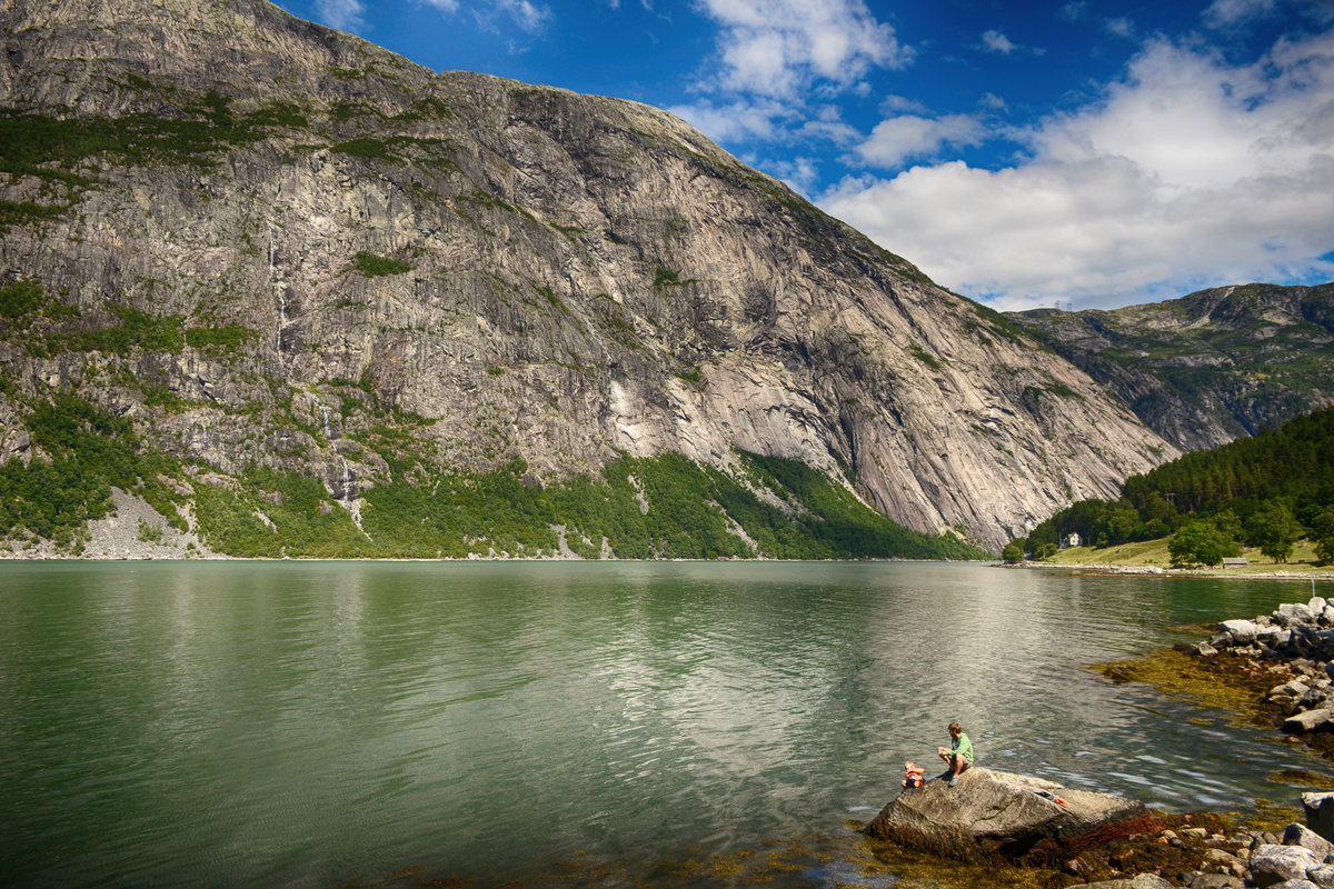 Norwegische Fjordlandschaft am Simadalsvegen nordöstlich von Eidfjord (Hardanger).Aufnahme: 9. Juli 2018.