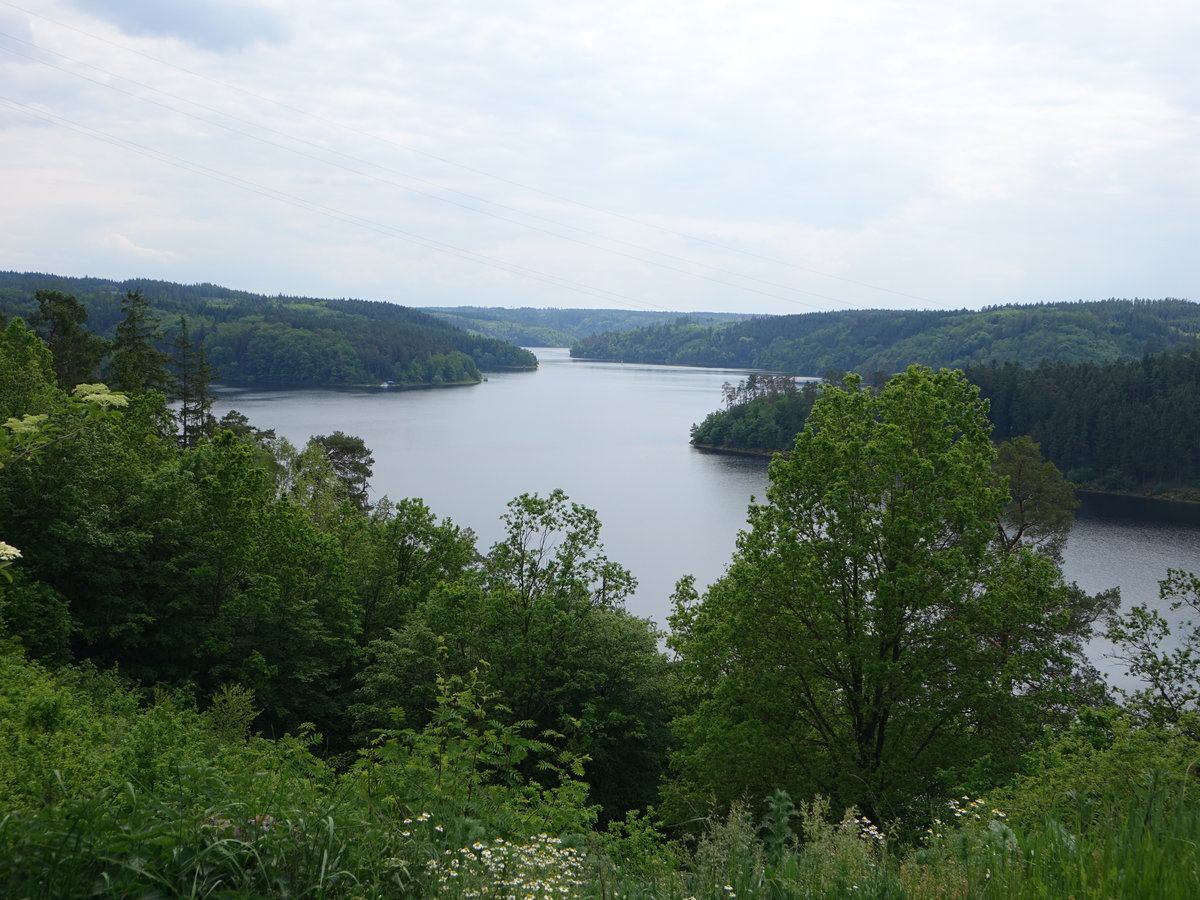 Orlik Talsperre, 68 km langer Stausee, Teil der Moldau Kaskade (27.05.2019)