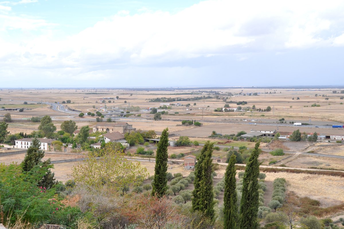 OROPESA, 05.10.2015, Blick von der Burg auf die Autobahn A-5