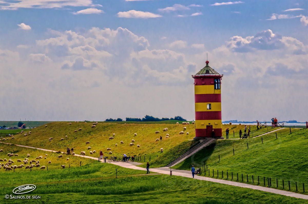  Otto Leuchtturm , Pilsum, Nordsee - (C) by Salinos August, 2012