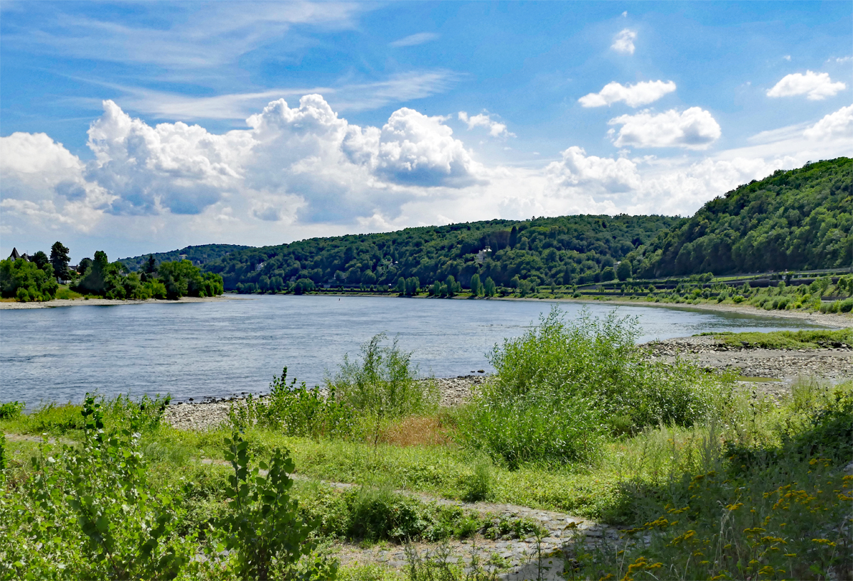 Rheinbogen zwischen Remagen (linksrheinisch) und Unkel (rechtsrheinisch) - 16.07.2018