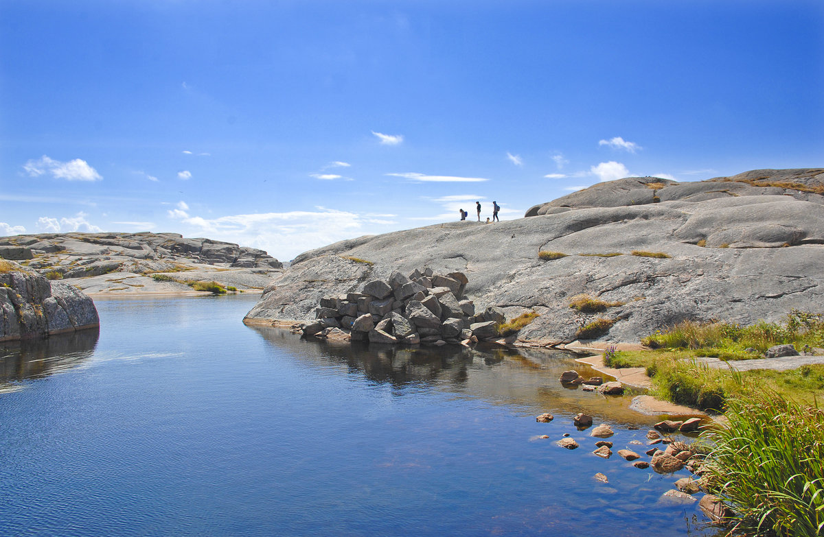 Scherenlandschaft auf der Insel Hållö vor Smögen. Die Insel bietet hervorragende Bademöglichkeiten.

Aufnahme: 2. August 2017.