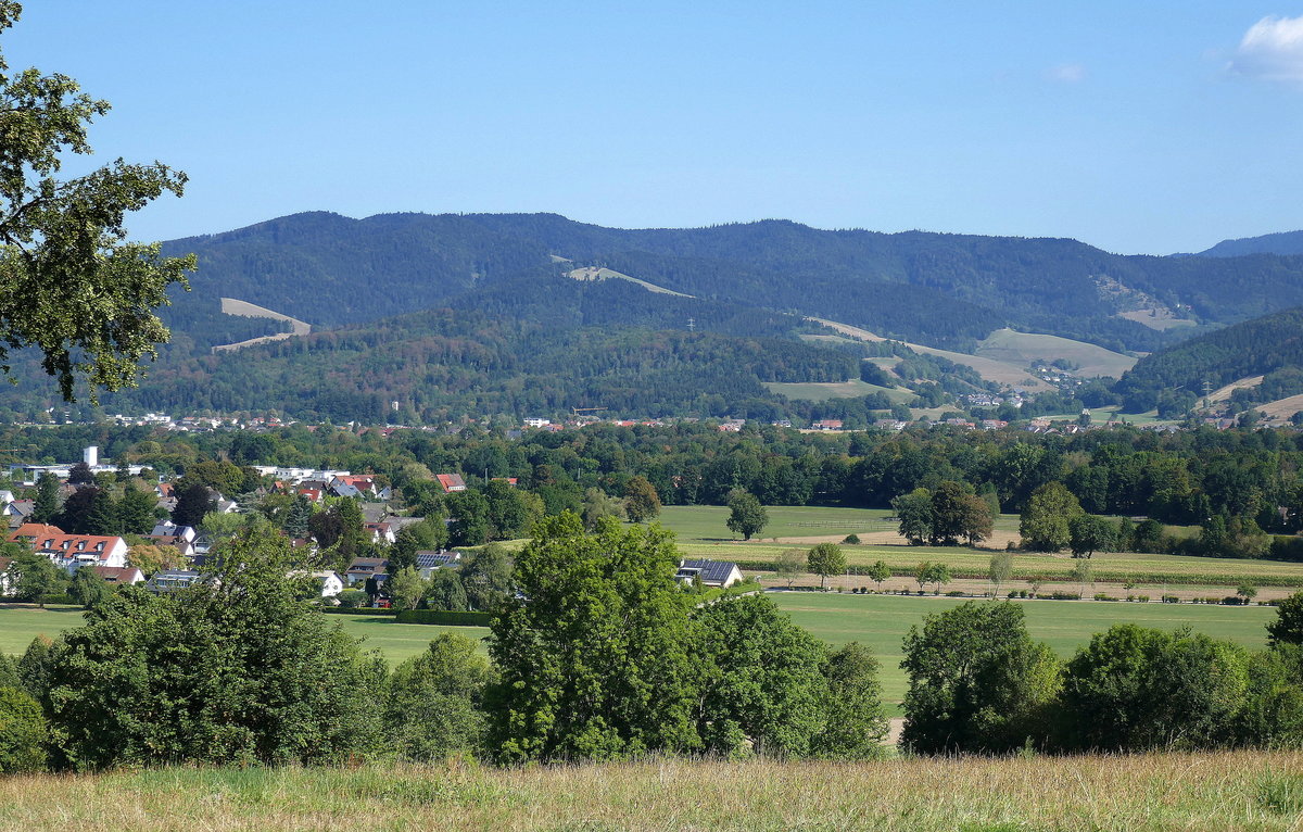 Schwarzwald, Blick vom Giersberg bei Kirchzarten nach Norden ins Dreisamtal, Aug.2018