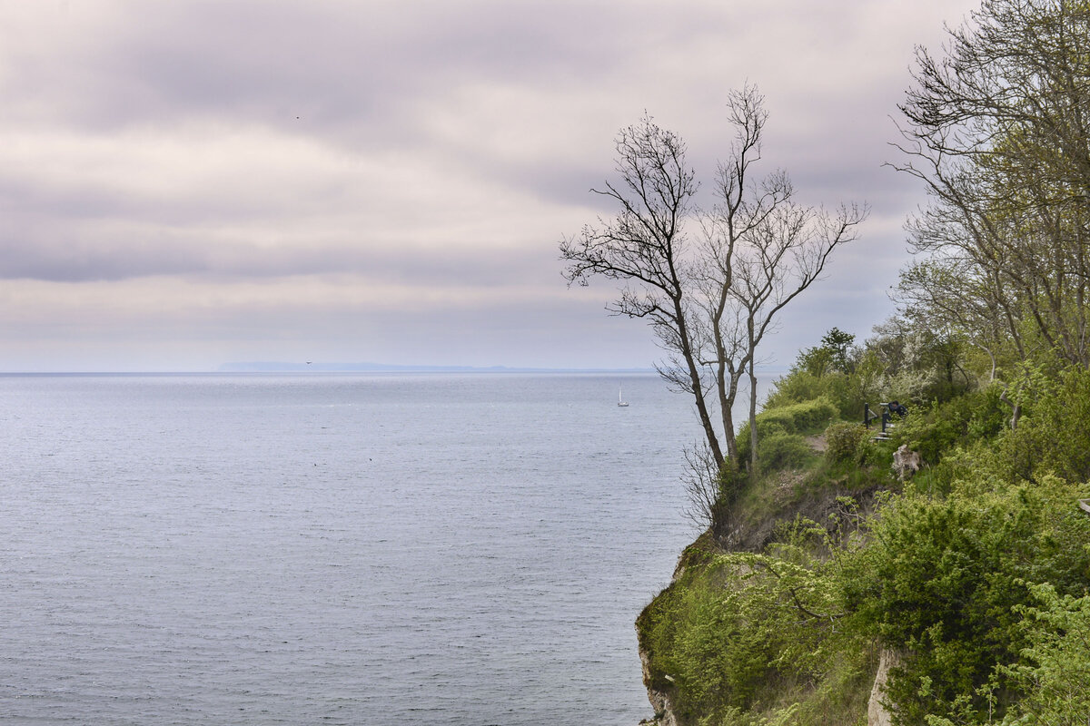 Seeblick von Stevns Klint auf der Insel Seeland in Dänemark. Aufnahme: 15. Mai 2021.